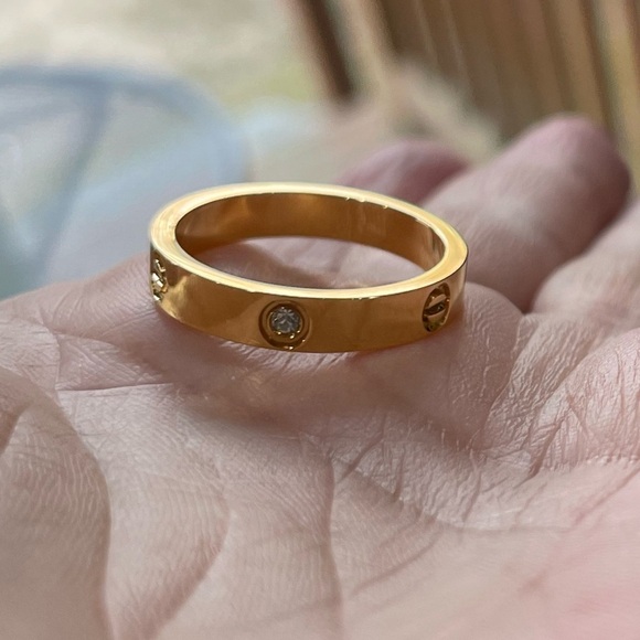 - LUXURY SCREW RING DIAMOND LOVE BAND RING - Picture 3 of 13